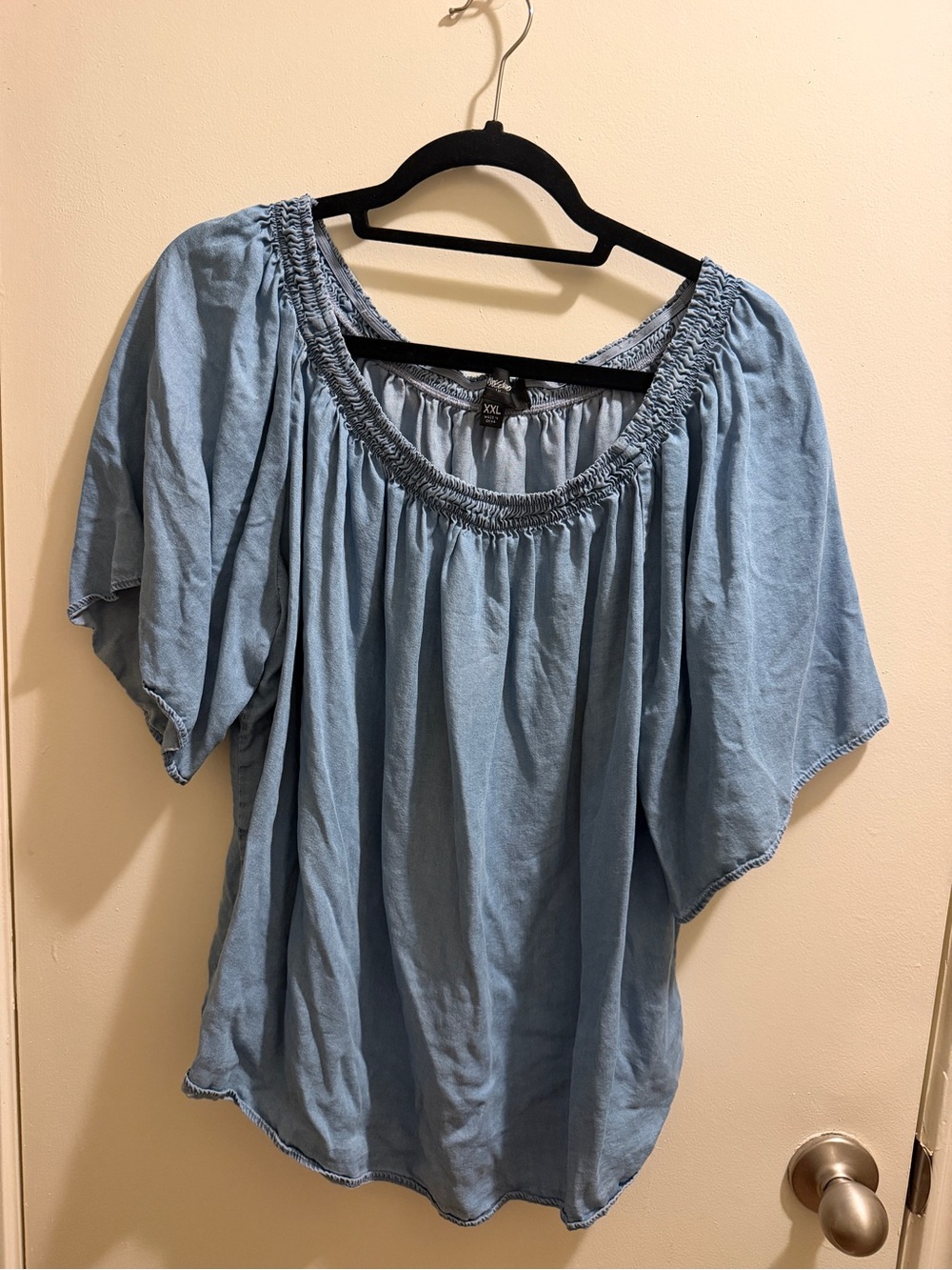 Mossimo Denim Elastic Neckline Top Plus Soze